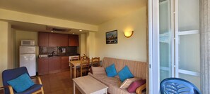TV - Miami II Apartment in L'Estartit with free Wifi (Estartit (L´))