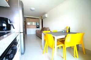 Deluxe Apartment | Private kitchen