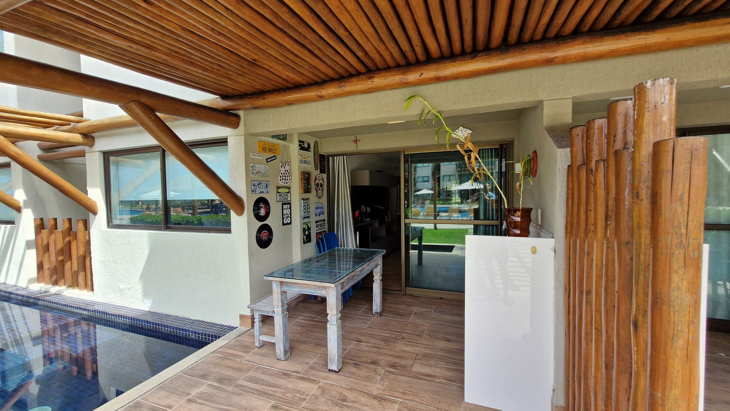 Senior Apartment | Outdoor dining