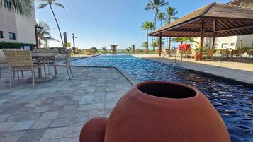 3 outdoor pools, pool umbrellas, pool loungers