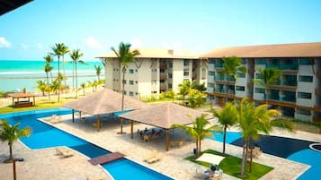 3 outdoor pools, pool umbrellas, pool loungers