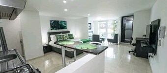 Central and modern studio apartment.