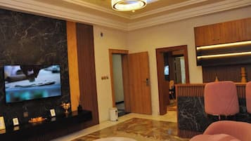 Chambre Familiale, balcon, vue ville