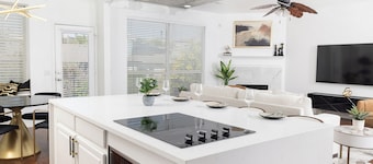 CHARMING 4BR-GAME ROOM-JW MARRIOTT-BULVERDE-ACROSS THE VILLAGE OF STONE OAK S/C