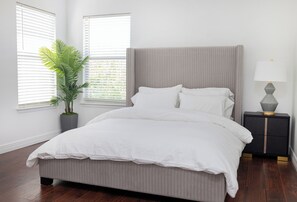 4 soverom, strykejern/-brett, wi-fi og sengetøy