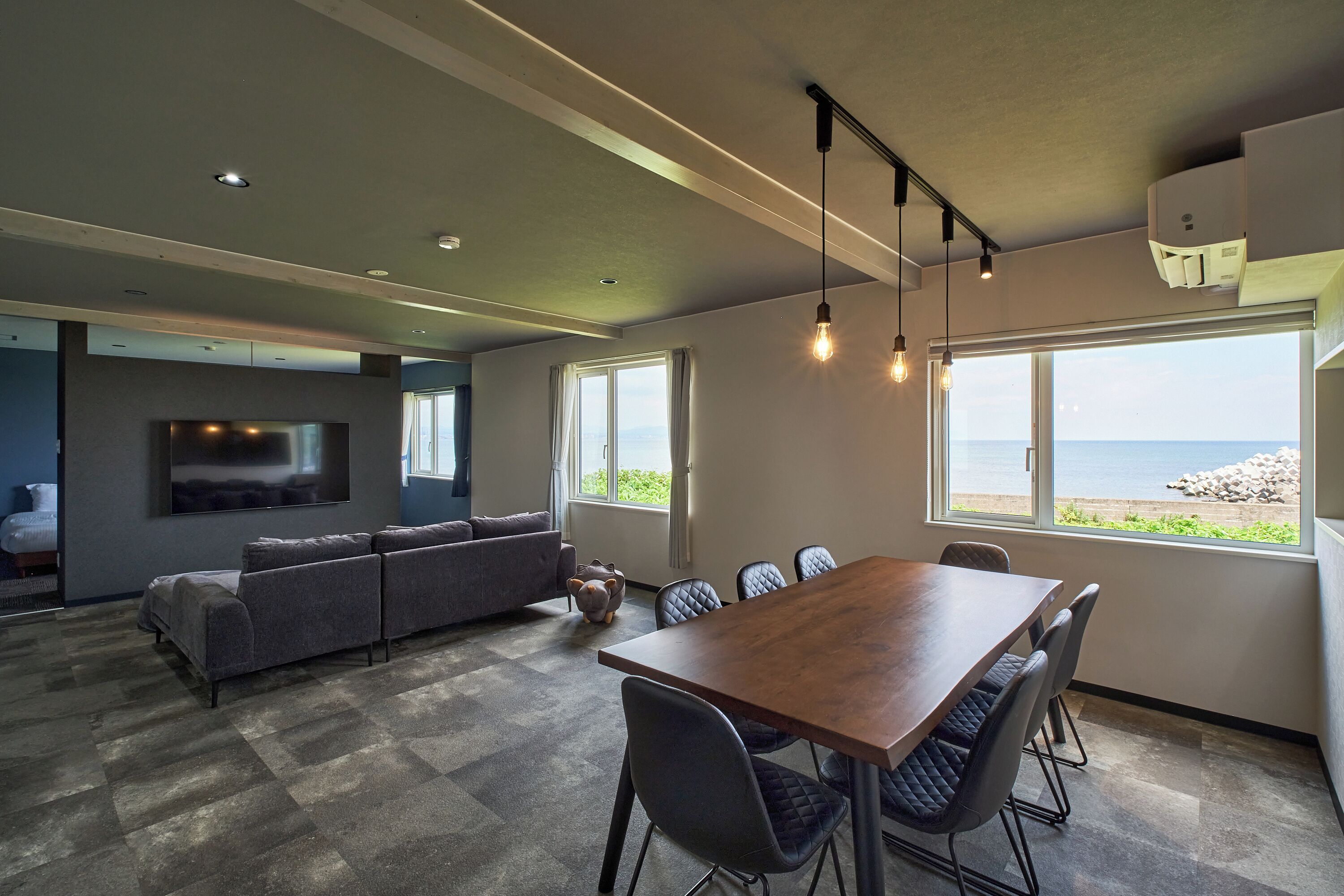 Rumah Comfort, pemandangan laut | Makan di kamar