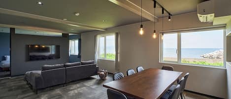 Comfort-hus - havudsigt | Spisning på værelset