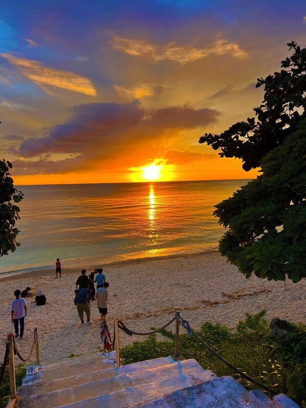 Beach - Charming 3-bedroom house with AC and WiFi in serene Okinawa (nakagami)