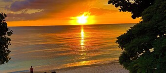 Charming 3-bedroom house with AC and WiFi in serene Okinawa