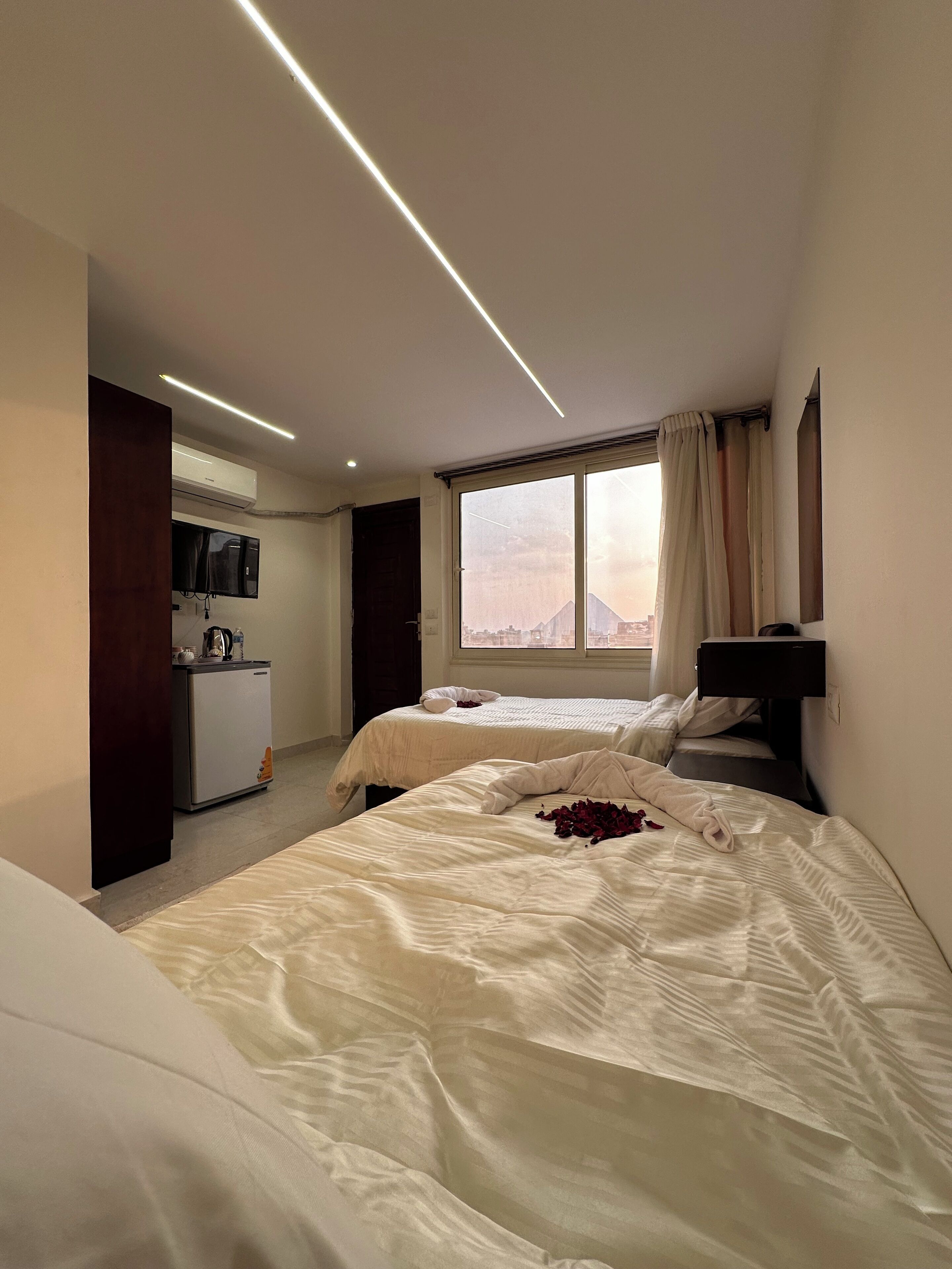 Photo - Sun 3 Pyramids Inn