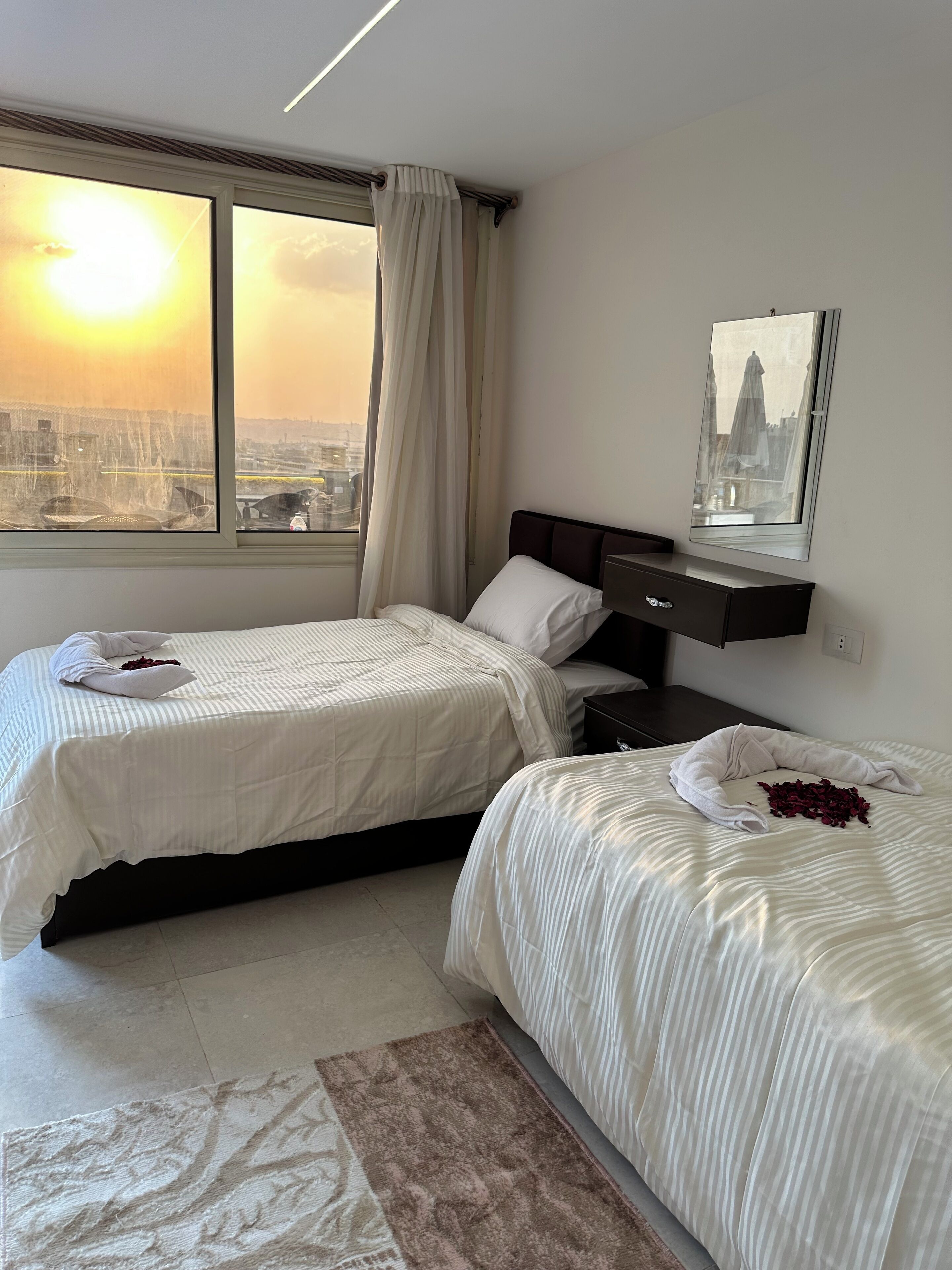 Photo - Sun 3 Pyramids Inn