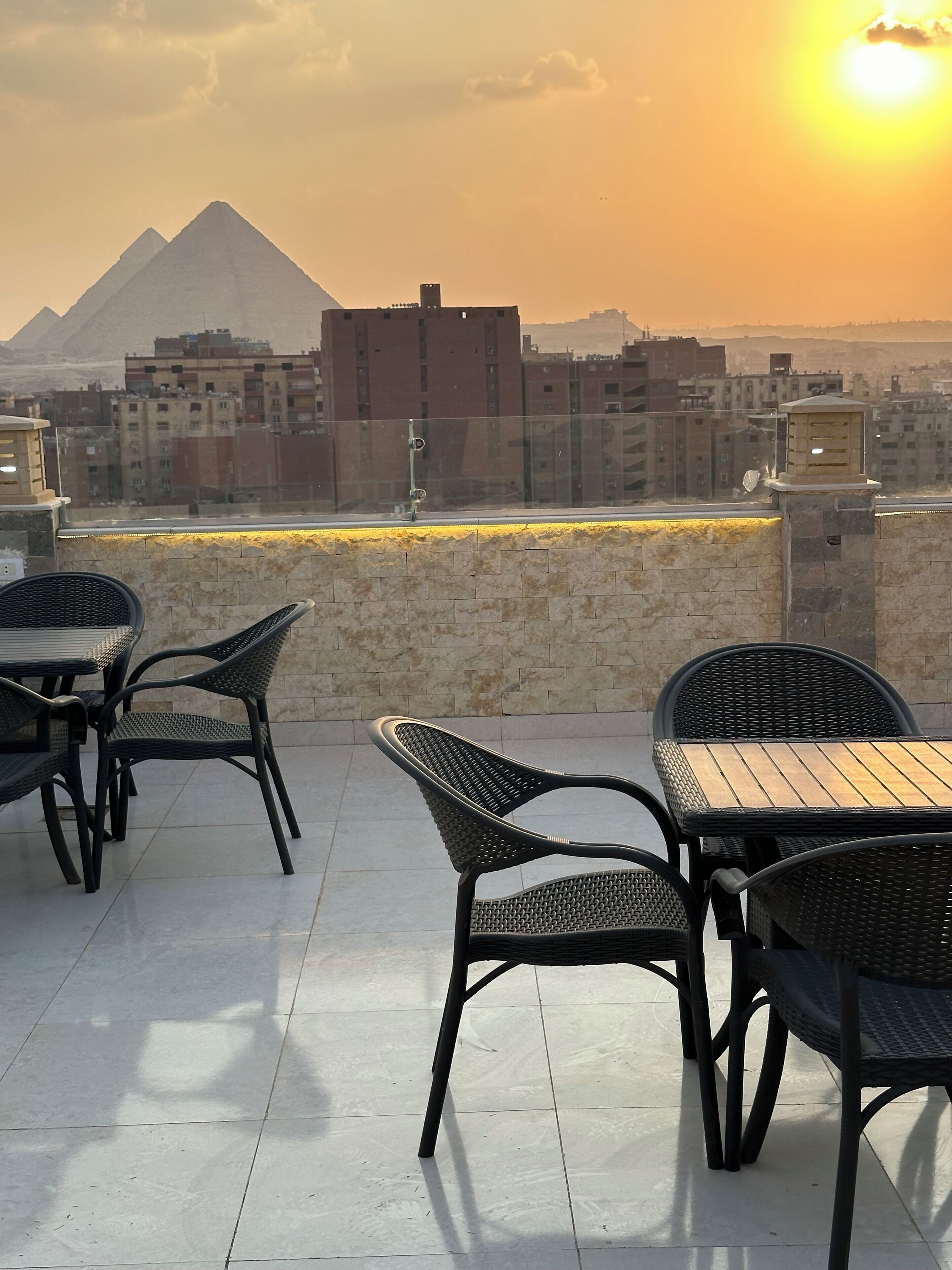 Photo - Sun 3 Pyramids Inn