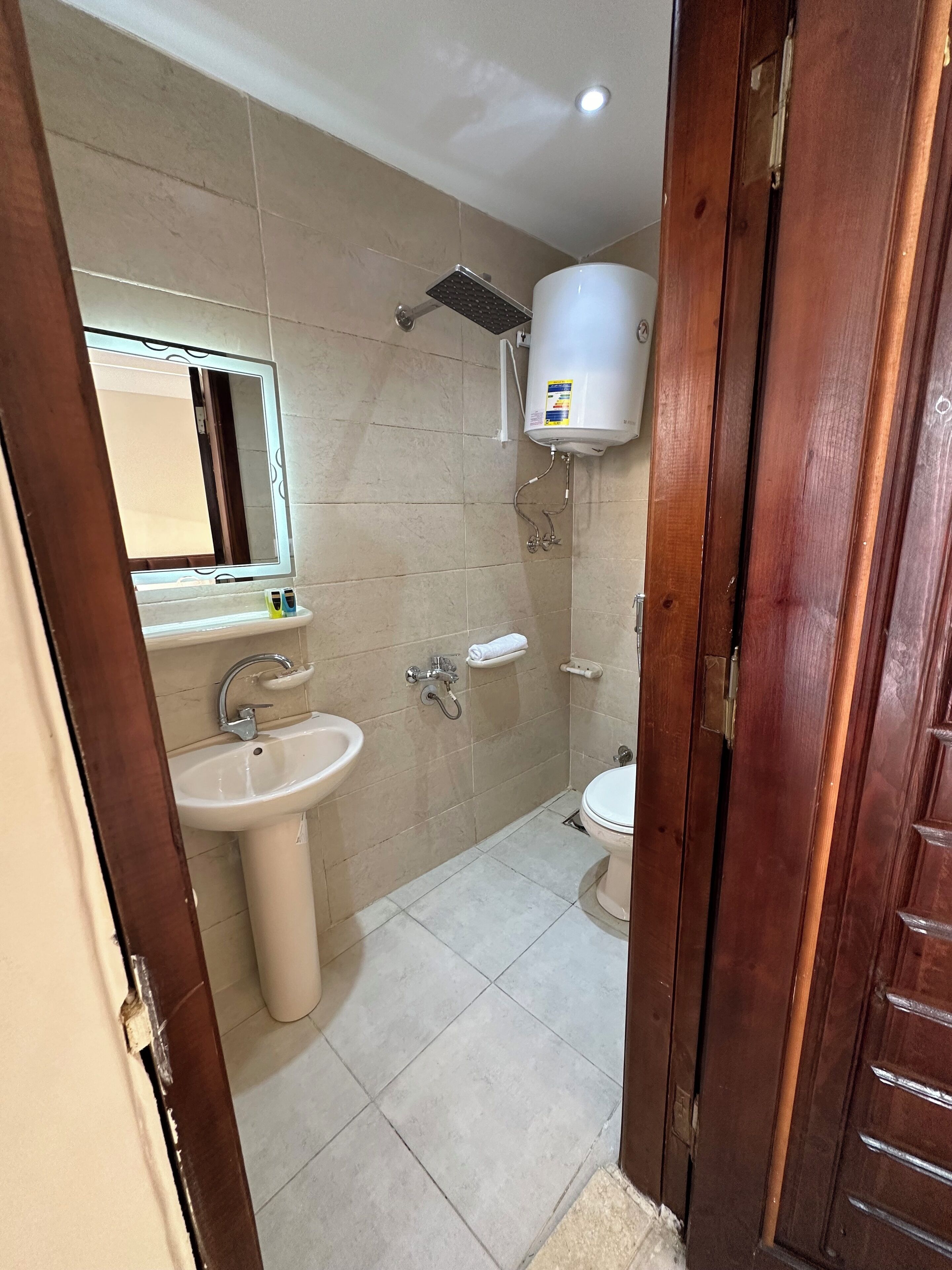 Photo - Sun 3 Pyramids Inn