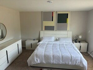 4 bedrooms, WiFi, bed sheets