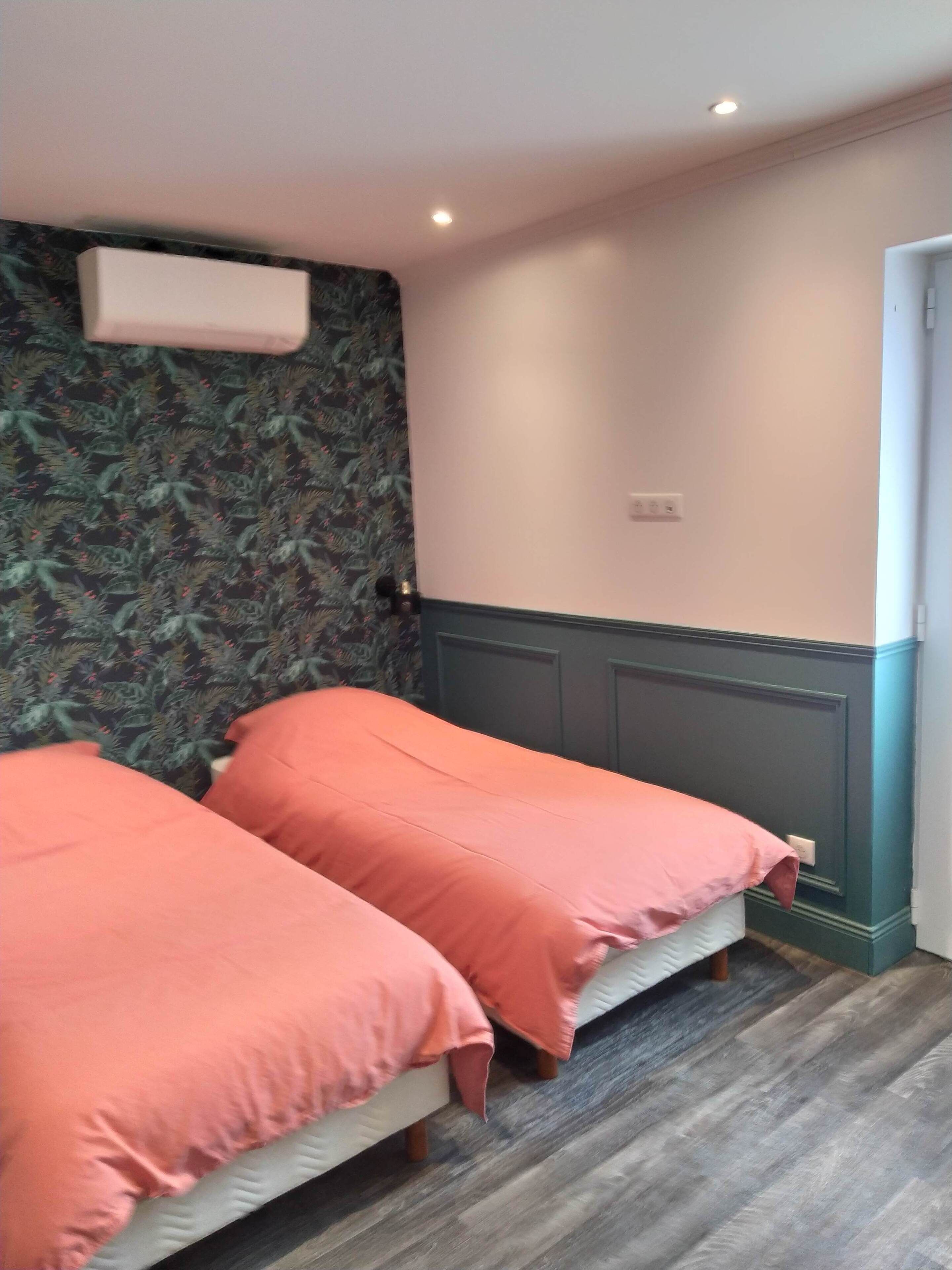 2 chambres, lit parapluie, Wi-Fi gratuit, draps fournis