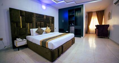 Deluxe Luxurious Room - Pool - Spa - Gym - Parking