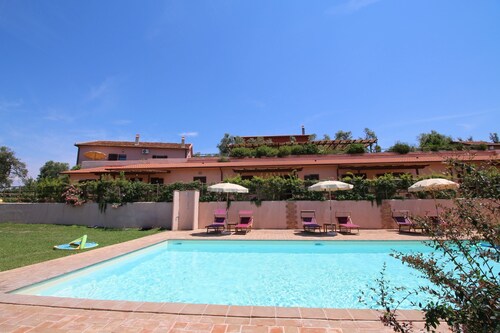 Farmhouse in Montalto Near Sandy Beaches