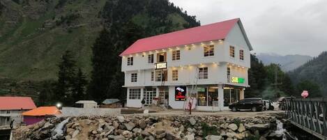 Façade de l’hébergement