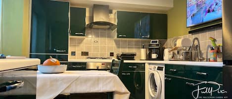 Apartment | Private kitchen | Fridge, microwave, oven, stovetop