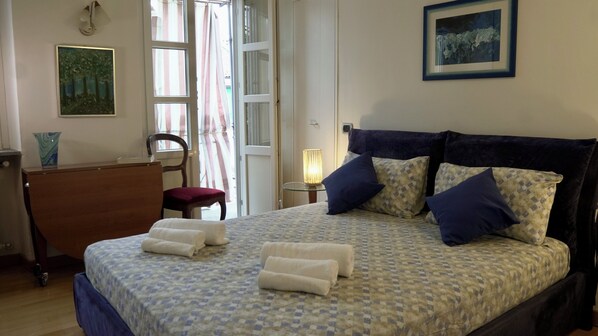 2 bedrooms, WiFi, bed sheets - Downtown apartment for couples and families.Very quiet. (Asti)