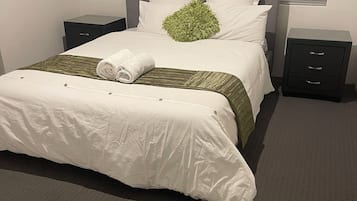 4 bedrooms, WiFi, bed sheets