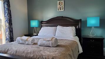 3 bedrooms, iron/ironing board, WiFi, bed sheets