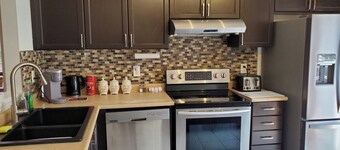 Cozy Entire 3-Bedroom Townhouse in Pickering!