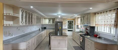 Mikroaaltouuni, liesi