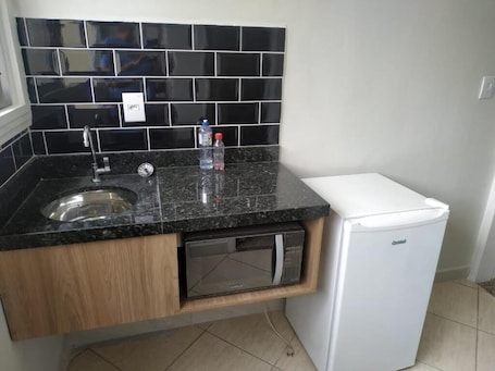 Apartment | Private kitchen | Mini-fridge, microwave