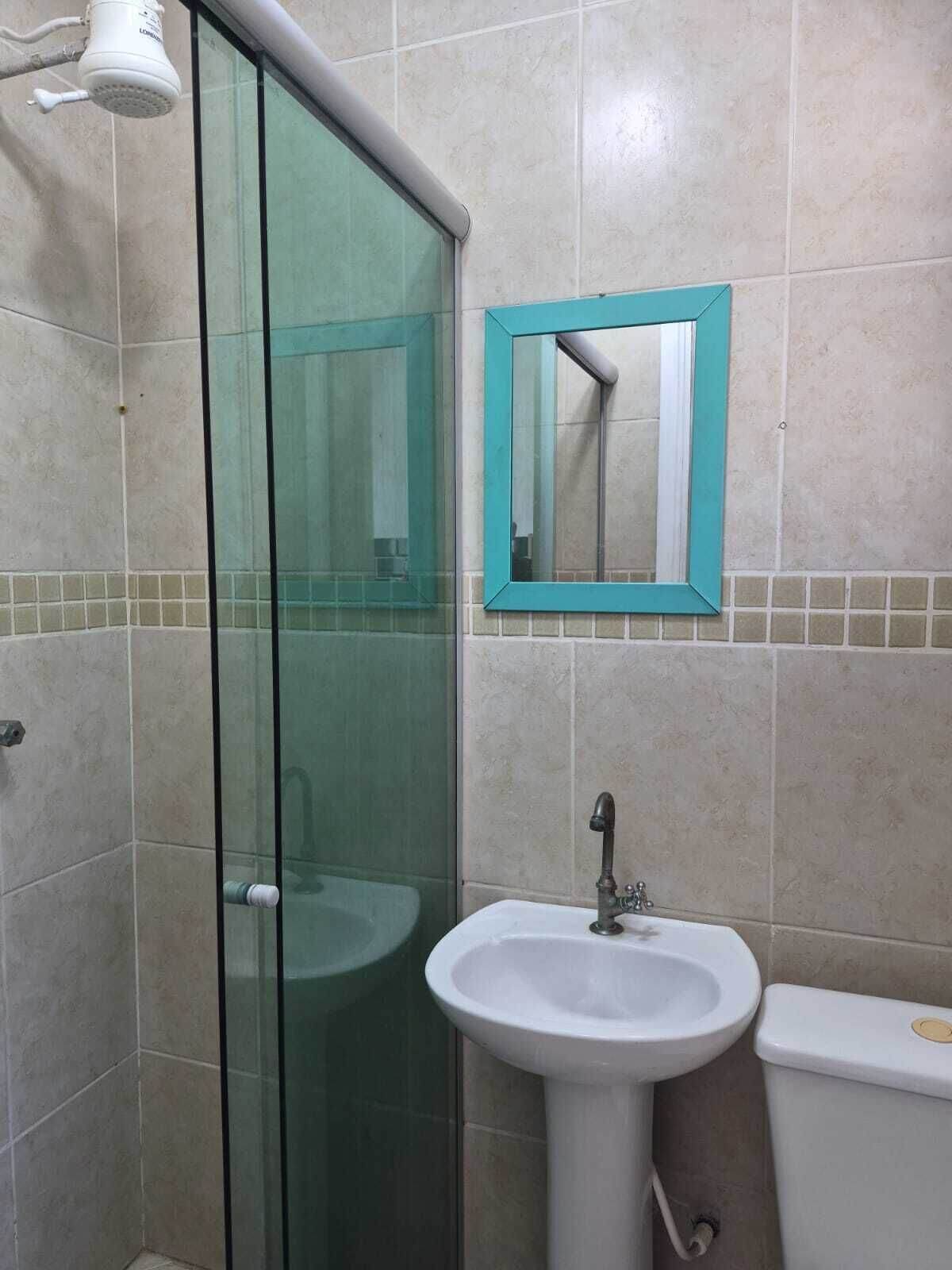 Apartment | Bathroom | Shower, free toiletries, soap, shampoo