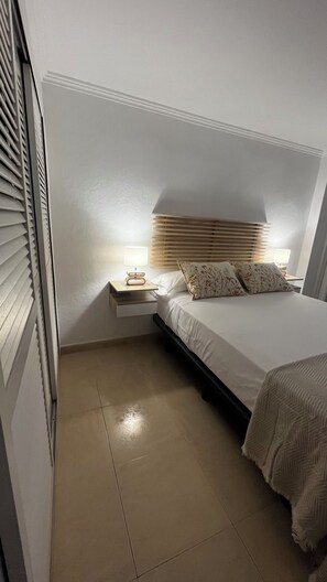 3 Schlafzimmer, Bügeleisen/Bügelbrett, WLAN, Bettwäsche