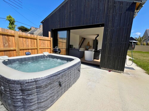 Grande Maison avec Jardin et Jacuzzi -proche plage et centre-
jusqu'à 11 pers-