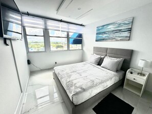 2 Schlafzimmer, Schreibtisch, BĂŒgeleisen/BĂŒgelbrett, Reisekinderbett