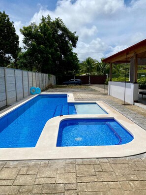 Pool - Beautiful house in Esterillos Este (Esterillos Este)