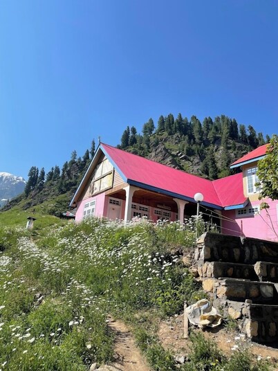 New Lalazar Hotel
