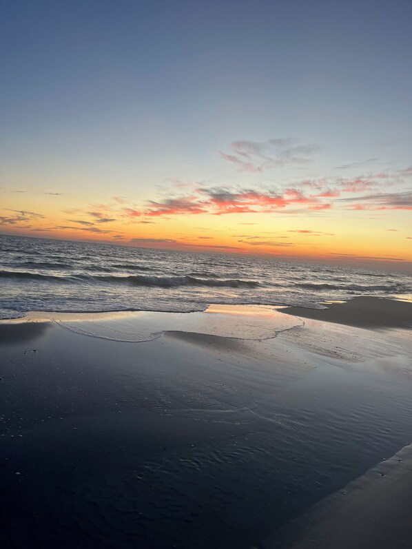 Beach - Fabulous 4-bedroom home in Panama City Beach Close to Beach with Golf Cart (Panama City Beach)