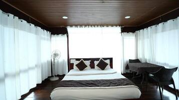 Deluxe Double Room, Balcony | 1 bedroom, free WiFi