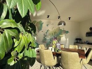 Petit déjeuner continental (20 EUR par personne)