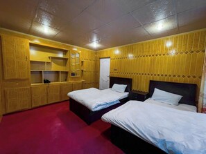 Deluxe Double Room, Mountain View - Hill Icon Resort and Restaurant (Skardu)