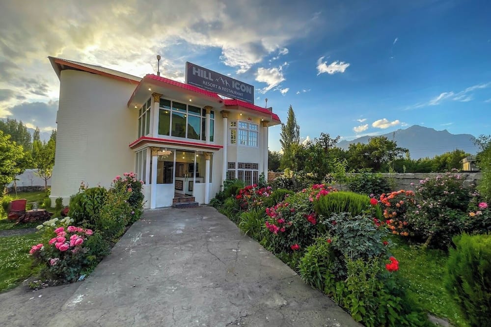 Hill Icon Resort and Restaurant