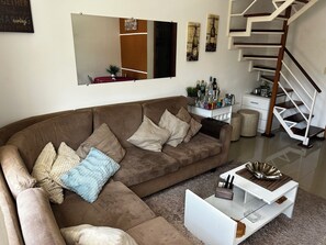Smart TV - Getaway to the mountains (Itaipava Petrópolis)