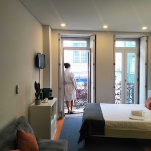 Studio Confort, coin cuisine, vue ville | Bureau, rideaux occultants, chambres insonorisées, Wi-Fi gratuit