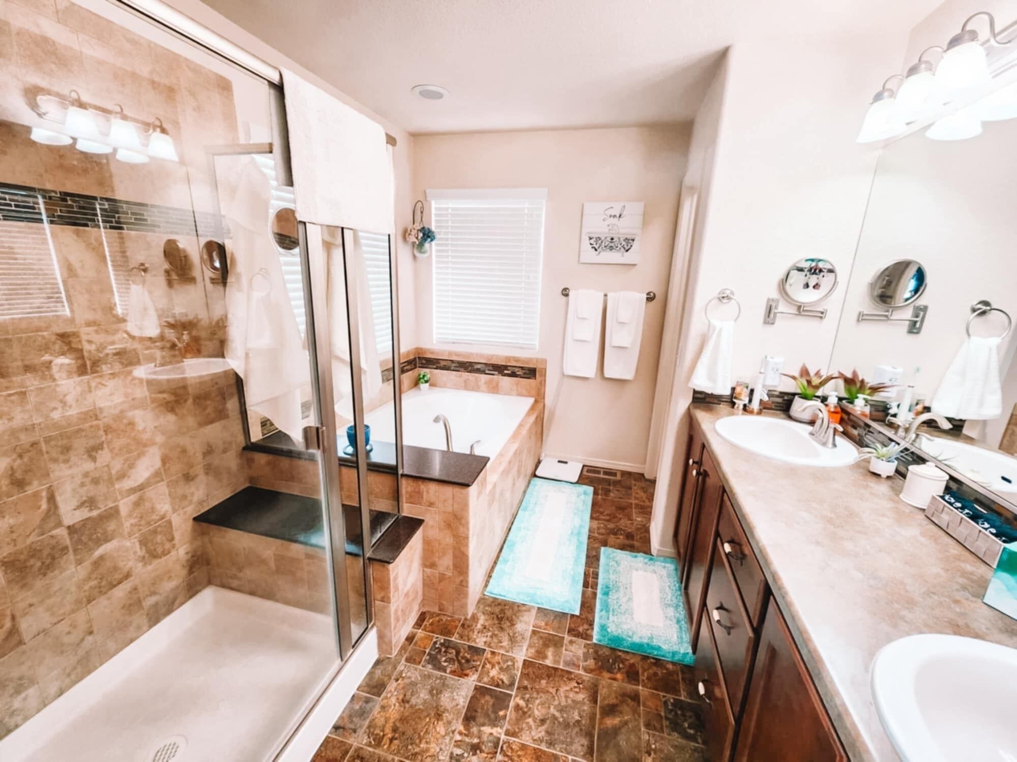 Towels, toilet paper