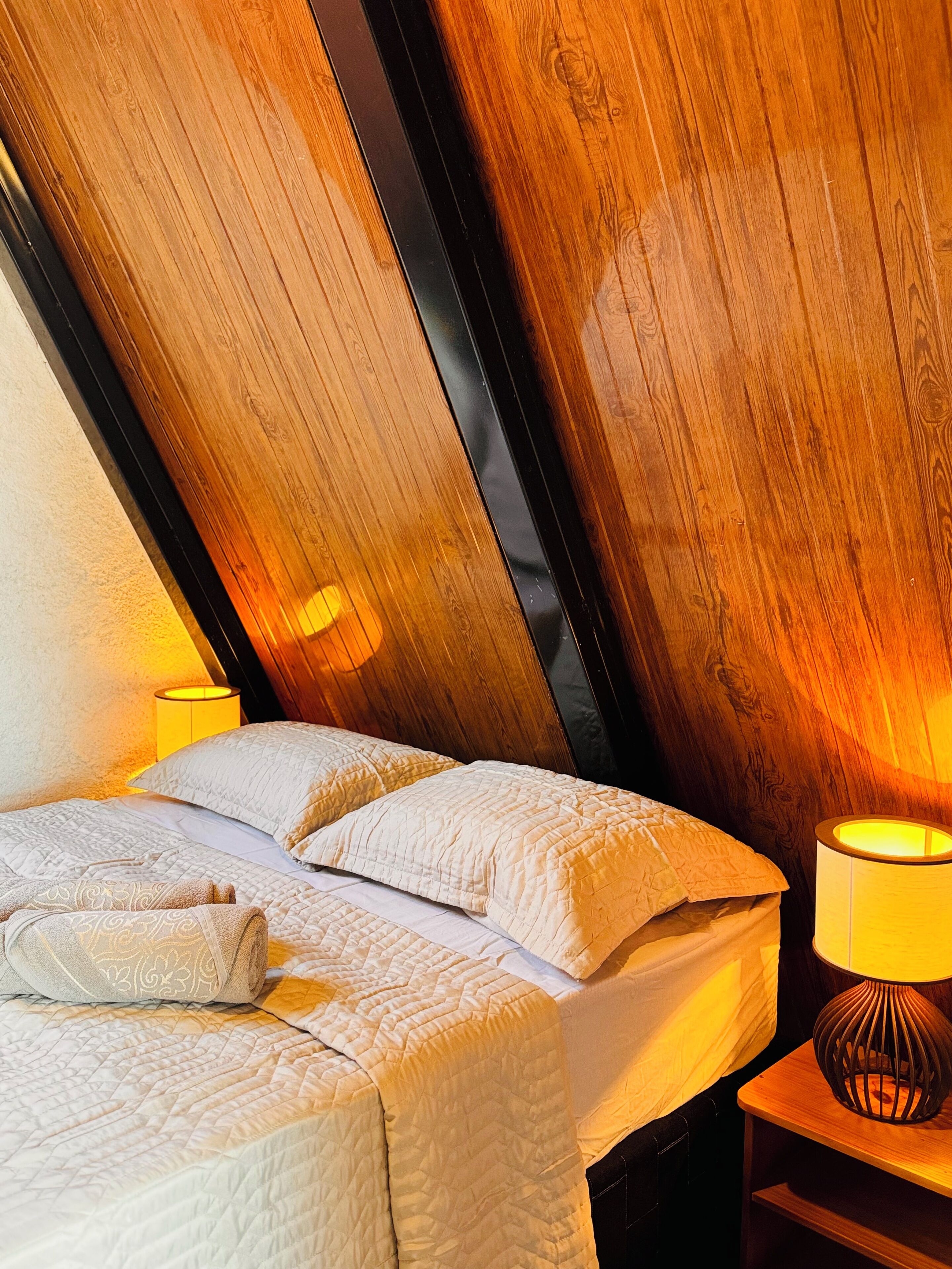 2 soveværelser, skrivebord, gratis Wi-Fi, sengetøj