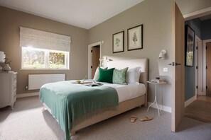 8 bedrooms, WiFi, bed sheets - Rest Harrow -  super stylish extended house, walking distance to Trevone beach (Trevone)