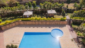 Outdoor pool - The Sky Imperial Udaipur (Udaipur)