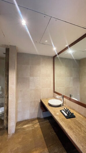 Free toiletries, hair dryer, slippers, towels - The Sky Imperial Udaipur (Udaipur)