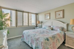 3 chambres, fer et planche à repasser, accès au Wi-Fi (inclus)