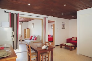 Exclusive Apartment, 1 Bedroom, Sea View (A Rossa 2) | Interior - A Rossa Location (Conca)