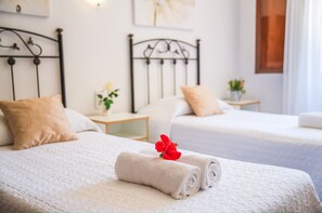 3 bedrooms, in-room safe, iron/ironing board, free WiFi